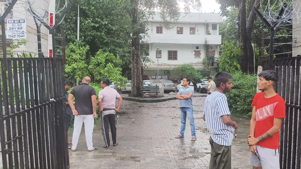 शादी के 2 महीने बाद दिल्ली की महिला मृत पाई गई, परिवार ने लगाया हत्या का आरोप