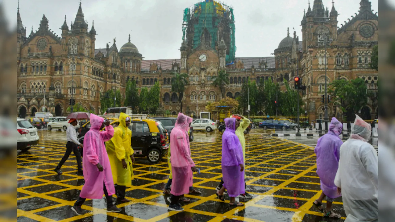 महाराष्ट्र मानसून, मुंबई वर्षा, पुणे, लोनावाला, नासिक वर्षा समाचार एक ही दिन में 13 की मौत। यहाँ जानिए बारिश प्रभावित महाराष्ट्र में क्या हो रहा है