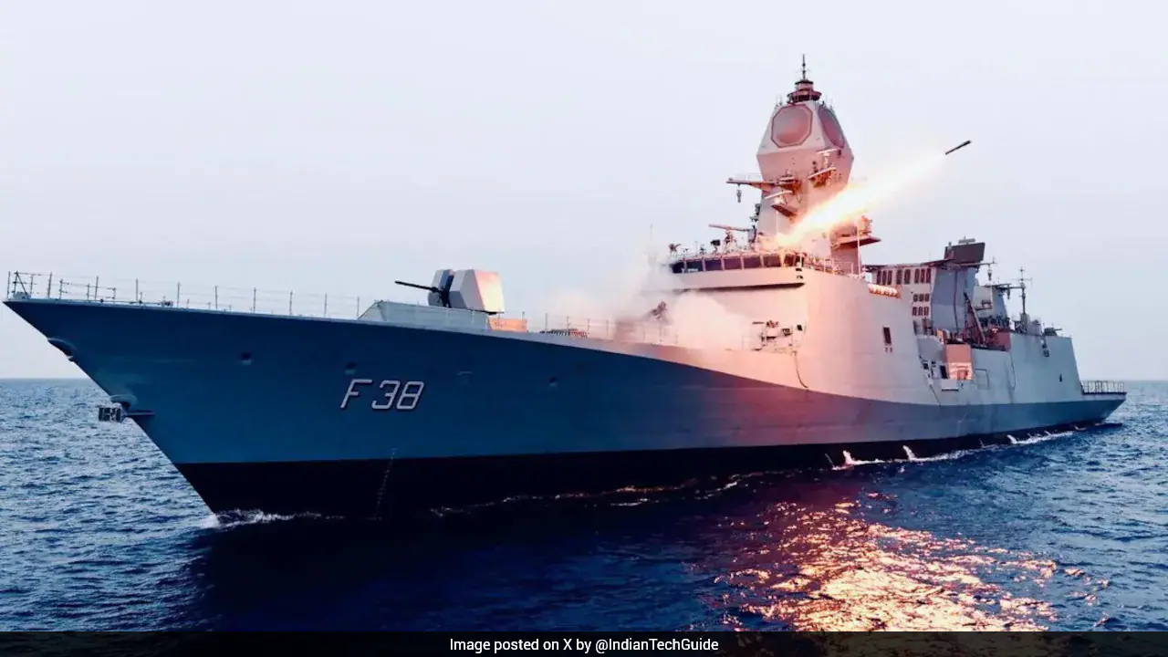 विशेष: नौसेना का अगला निर्माण 1 लाख करोड़ रुपये की 3 युद्धपोत परियोजनाओं के साथ आकार लेता है