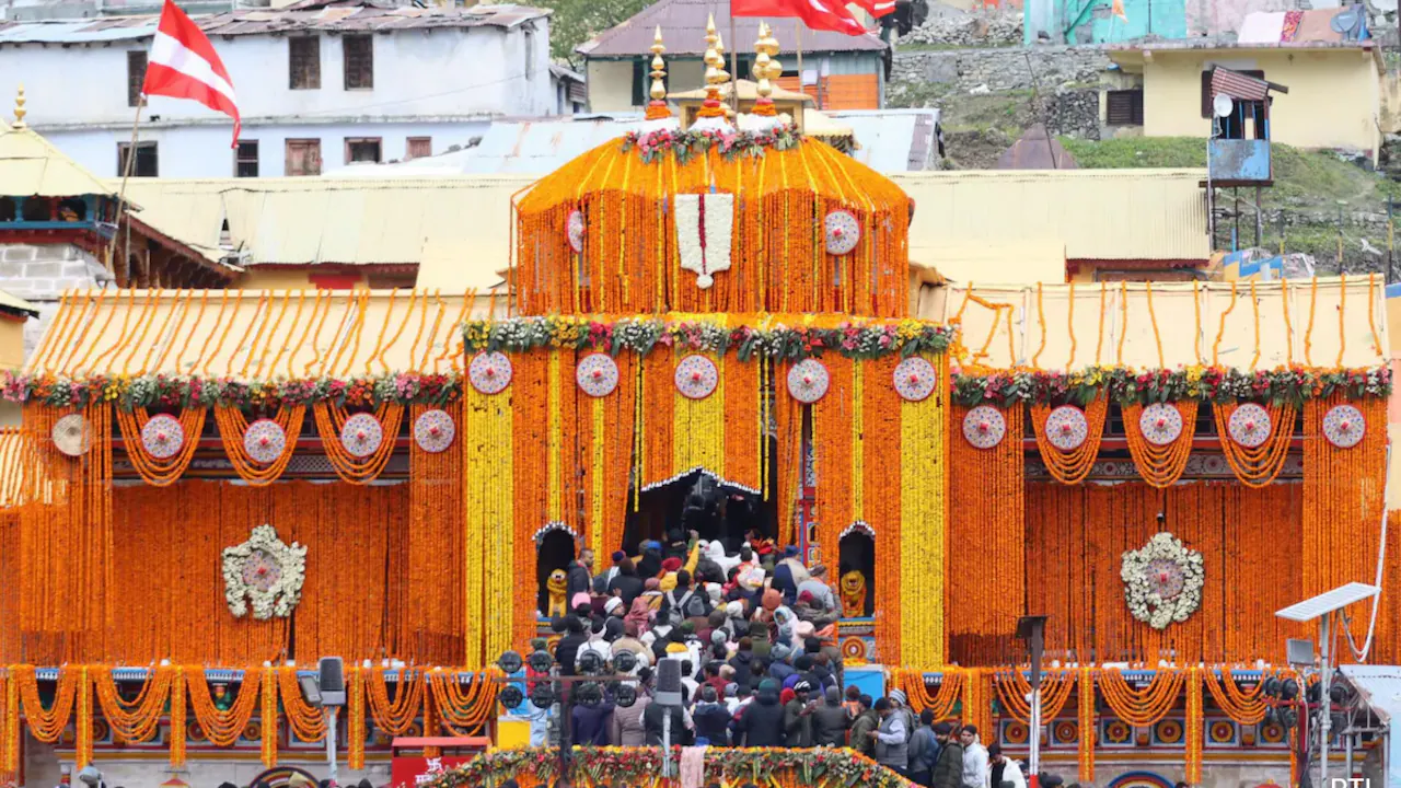 बद्रीनाथ दान चोरी की जांच कर रहे पैनल ने ड्रेस कोड, सीसीटीवी निगरानी का सुझाव दिया