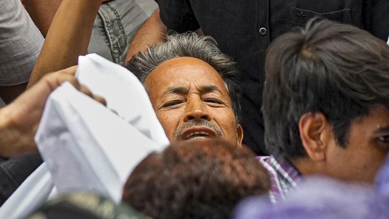 सोनम वांगचुक की हालत स्थिर है लेकिन लगातार निगरानी की जरूरत है: दिल्ली अस्पताल 1 सोनम वांगचुक की हालत स्थिर है लेकिन लगातार निगरानी की जरूरत है: दिल्ली अस्पताल