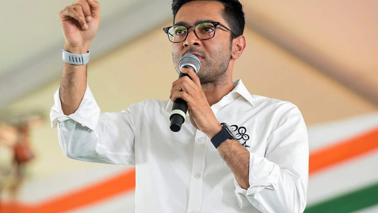 ‘ममता बनर्जी की ओर लौटें, मैं इस्तीफा दे दूंगा’: अभिषेक बनर्जी की विद्रोहियों को चुनौती