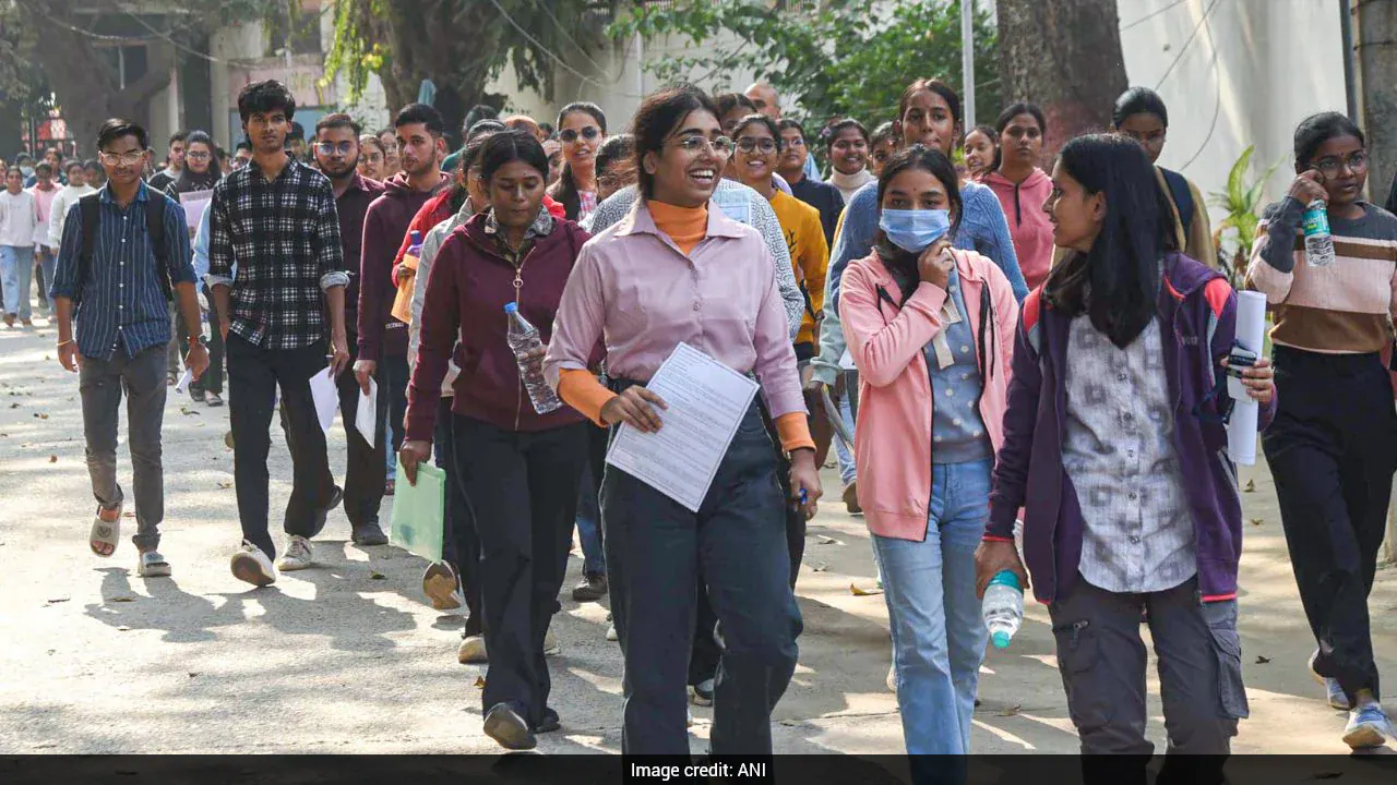 CLAT 2027 अधिसूचना जारी: CLAT 2027 परीक्षा तिथि घोषित: परीक्षा 6 दिसंबर को, पंजीकरण 3 अगस्त से 1 CLAT 2027 अधिसूचना जारी: CLAT 2027 परीक्षा तिथि घोषित: परीक्षा 6 दिसंबर को, पंजीकरण 3 अगस्त से