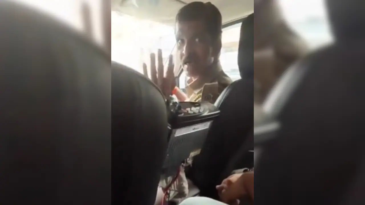 सीजेपी विरोध: "आपको ड्रग मामले में फंसाऊंगा": प्रदर्शनकारियों को धमकी देने के लिए मुंबई पुलिसकर्मी को निलंबित कर दिया गया 1 सीजेपी विरोध: "आपको ड्रग मामले में फंसाऊंगा": प्रदर्शनकारियों को धमकी देने के लिए मुंबई पुलिसकर्मी को निलंबित कर दिया गया