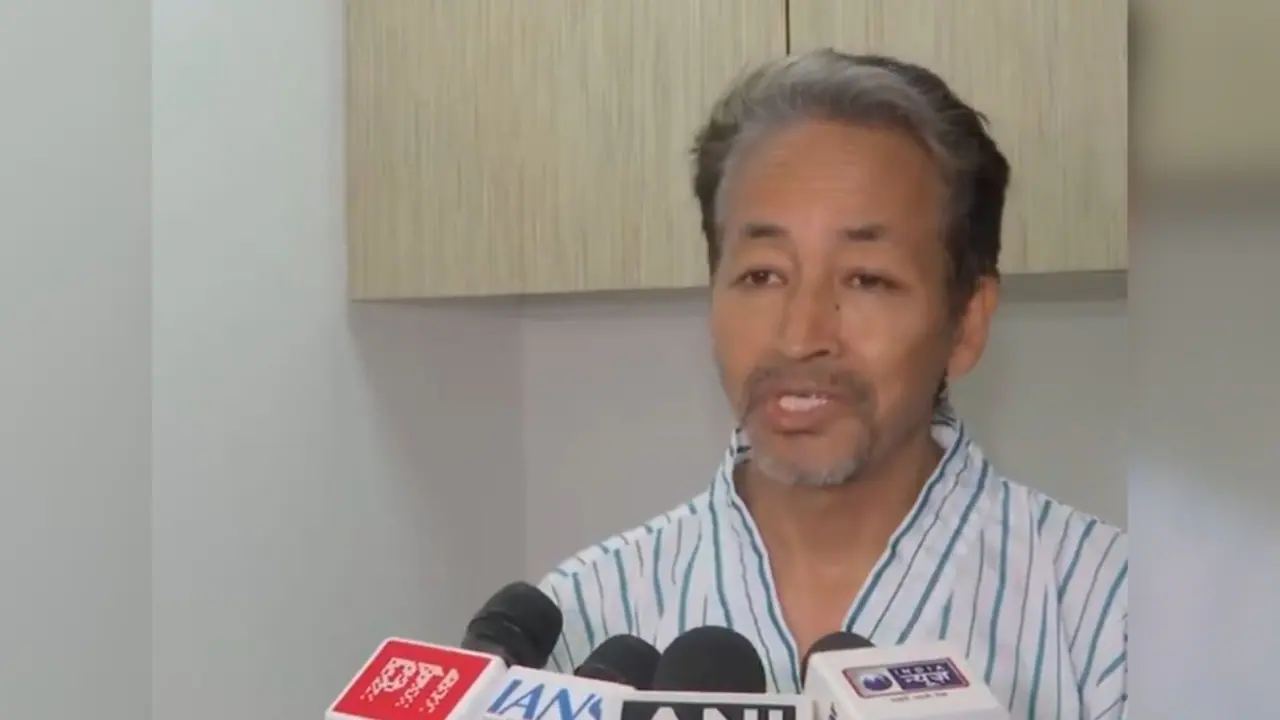 ‘केवल इस्तीफे से राष्ट्र का निर्माण नहीं होता, सुधार की जरूरत’: सीजेपी द्वारा विरोध समाप्त करने के बाद सोनम वांगचुक