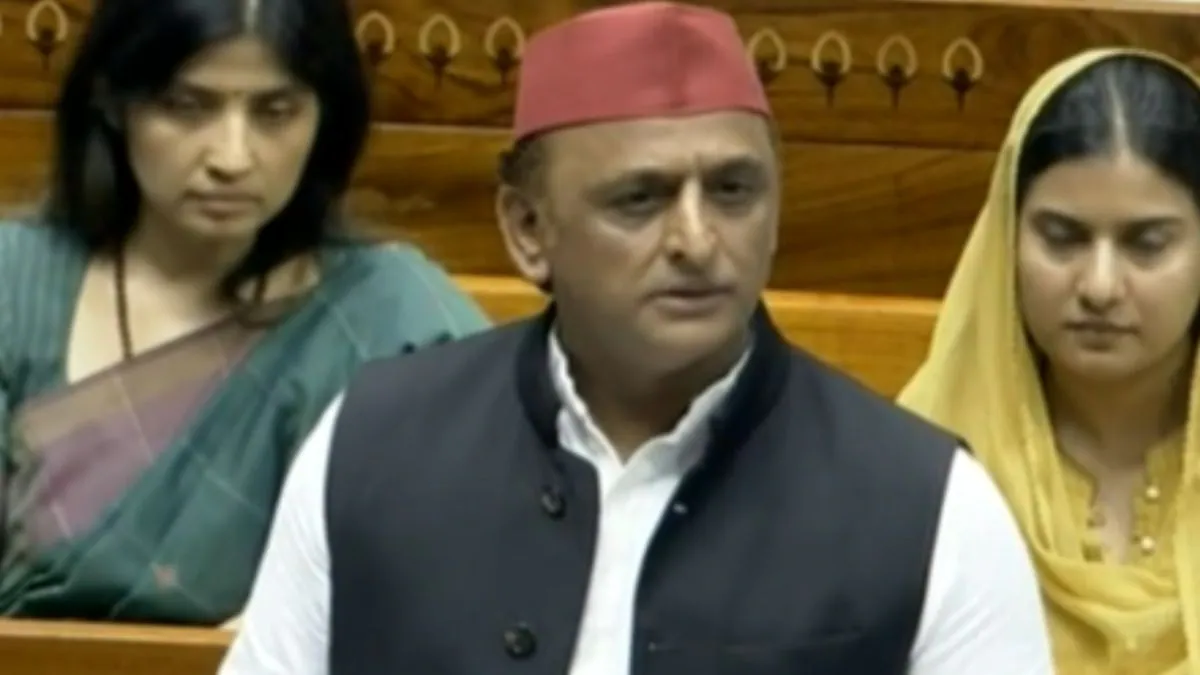 सीजेपी के विरोध प्रदर्शन पर केंद्र पर अखिलेश यादव का तंज, "सरकार भी झुकती है"। 2 सीजेपी के विरोध प्रदर्शन पर केंद्र पर अखिलेश यादव का तंज, "सरकार भी झुकती है"।