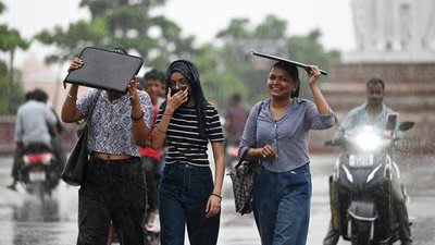 क्या भारी बारिश के बीच दिल्ली, नोएडा, गाजियाबाद में स्कूल बंद हैं? यहाँ हम क्या जानते हैं 3 20260709 LKO DGP MN Rain 011 0 1783648850176 1783648874890 0c75097b 6d25 41e6 b439 e39f159c8e4c
