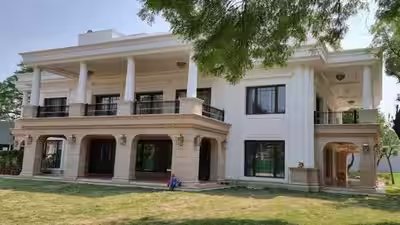 केजरीवाल के 'शीश महल' से गेस्ट हाउस तक: दिल्ली सरकार बंगला चलाने के लिए निजी कंपनी को नियुक्त कर सकती है | भारत समाचार 1 39sheesh mahal39