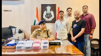 कंबोडिया के धोखेबाजों के लिए भूतिया ई-सिम को सक्रिय करने के लिए ग्राहक केवाईसी का दुरुपयोग किया गया: लखनऊ पुलिस 3 Accused in police custody Sourced 1785340254876