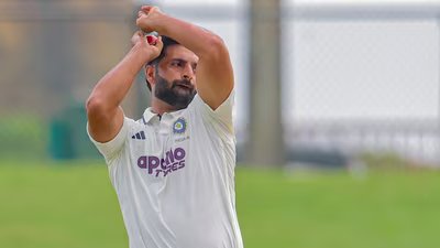 औकिब नबी को बाहर किए जाने पर चयनकर्ताओं पर बरसे इरफान पठान: 'मुझे चयन प्रक्रिया समझ में नहीं आई' 4 Auqib Nabi 1785332481198 1785332481388 1cab3467 39ee 48ba aa39 a1653da3aee6