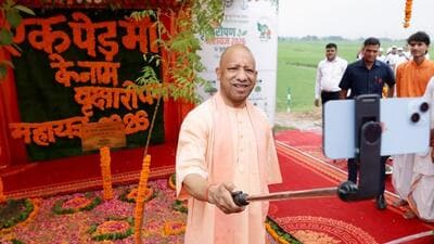 CM Yogi Adityanath clicks a selfie with the saplin 1783866393284