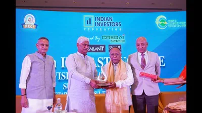 Dignitaries at the awards function HT photo 1783108561350
