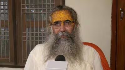 निर्मोही अखाड़े के महंत दिनेंद्र दास का कहना है कि सुप्रीम कोर्ट में याचिका का हिस्सा नहीं हूं
