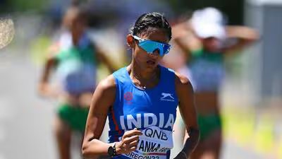 रेस-वॉकर प्रियंका दूसरे राष्ट्रमंडल पदक की दौड़ में 3 Priyanka Goswami competes in the Women s 20km walk 1784644543274