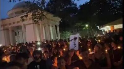गोवा में कॉकरोच जनता पार्टी के समर्थन में कैंडल मार्च निकालने पर FIR दर्ज 1 Protesters gathered at Azad Maidan on Wednesday ev 1784725031797