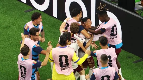 SOCCER WORLDCUP FRA ESP 559 1784061108011 1784061128646 1d7aa244 368e 4401 8f12 2f7fc16e8257