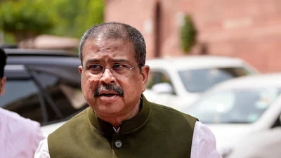 यह आखिरी बार है जब मोदी सरकार में किसी केंद्रीय मंत्री ने विरोध के कारण इस्तीफा दे दिया था 3 Union Minister for Education Dharmendra Pradhan su 1784971437265 1784992001667 6cf05bd8 7c13 4ae7 a7