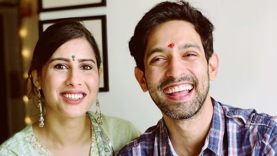 विक्रांत मैसी ने एक्स के साथ दोस्ती को 'लाल झंडा' बताया: 'न तो शीतल और न ही मैं हमारे एक्स के साथ दोस्त हैं' 4 Vikrant 1784538728141 1784538728264 65bd3738 0d63 4794 9abd e0b281d7825a