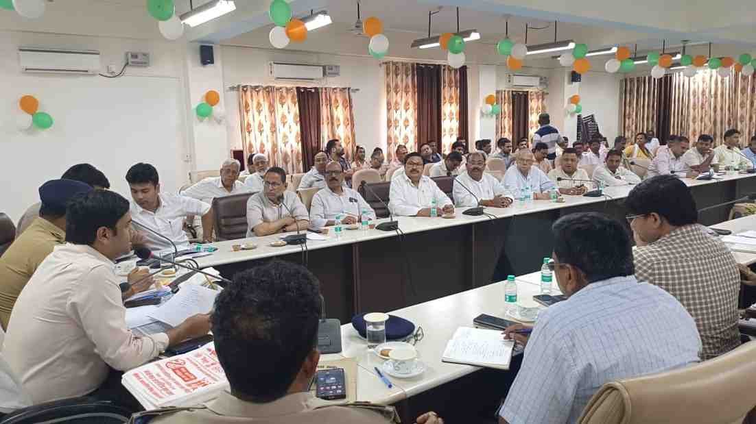 कांवड़ यात्रा को लेकर प्रशासन अलर्ट, तैयारियों की समीक्षा, जिला शांति समिति की बैठक में अधिकारियों को दिए गए सख्त निर्देश।