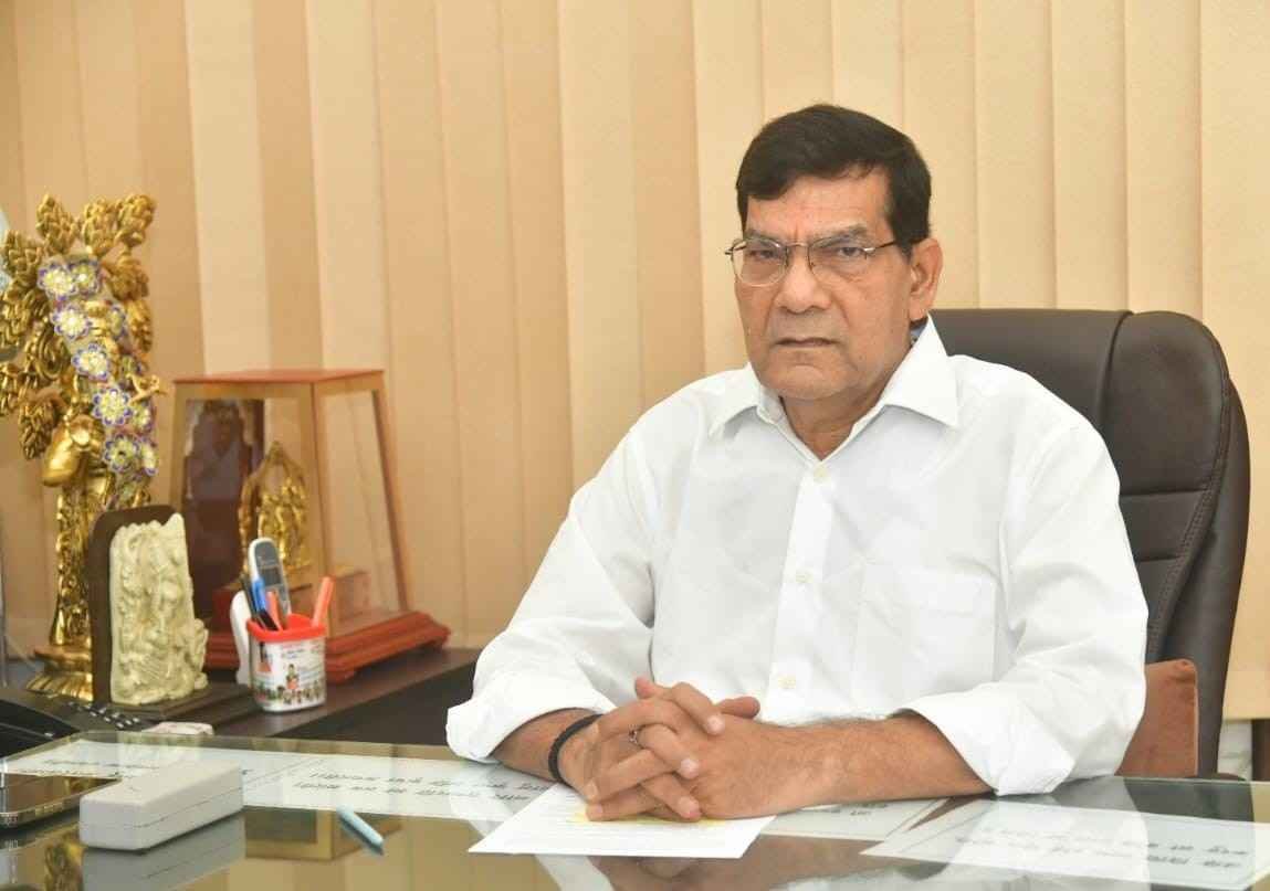 25 साल बाद फिर चमकेगा सरायसादी का सोलर प्लांट, स्व. कल्पनाथ राय के नाम पर बनेगा 5 मेगावाट का सौर ऊर्जा पार्क