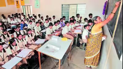 भारत में 1 लाख से अधिक स्कूल एक ही शिक्षक के सहारे चल रहे हैं | भारत समाचार 1 over 1 lakh schools have just 1 teacher