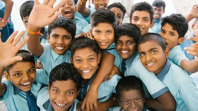 नीति से अभ्यास तक: क्या स्कूल तीसरी भाषा के दृष्टिकोण पर अमल कर सकते हैं?
