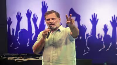 ’10 वर्षों में 7.5 करोड़ छात्र प्रभावित’: देहरादून में छत्रों की गूंज कार्यक्रम में राहुल गांधी ने पेपर लीक को ‘आदर्श’ बताया | भारत समाचार