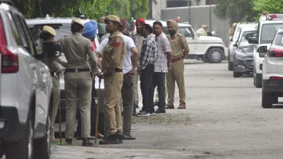 पंजाब पुलिस ने फार्मा अधिकारी भर्ती परीक्षा में नकल रैकेट का भंडाफोड़ किया, 7 मास्टरमाइंड को हिरासत में लिया 4 residenc 1756793602984 1784532506146 1784532506296 7b2c986b 3492 429b b213 2c3655c86c62