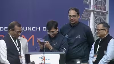 'मैंने लॉन्च को लाइव देखा, आपने युवाओं को प्रेरित किया है': पीएम मोदी ने स्काईरूट टीम को फोन किया, मिशन की सफलता की सराहना की | भारत समाचार 1 skyroot aerospace team during the telephponic exchange with pm modi