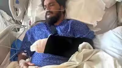 अमेरिका के एक मॉल में भारतीय पर उसके धर्म को लेकर 15 बार चाकू मारा गया: रिपोर्ट 2 अमेरिका के एक मॉल में भारतीय पर उसके धर्म को लेकर 15 बार चाकू मारा गया: रिपोर्ट