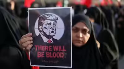 'और भी गहरा प्रहार करेंगे': ट्रम्प ने ईरान को चेतावनी दी क्योंकि तेहरान ने कसम खाई है कि 'कोई भी अमेरिकी सैनिक जीवित नहीं लौटेगा' 2 'और भी गहरा प्रहार करेंगे': ट्रम्प ने ईरान को चेतावनी दी क्योंकि तेहरान ने कसम खाई है कि 'कोई भी अमेरिकी सैनिक जीवित नहीं लौटेगा'