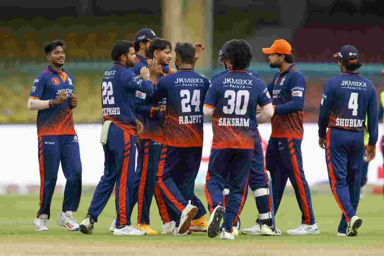 करन शर्मा और उपेंद्र यादव के अर्धशतक, कार्तिक-ऋषभ की घातक गेंदबाजी; काशी रुद्रास ने मेरठ मावेरिक्स को 56 रन से हराया 1 WhatsApp Image 2026 09 01 at 8.21.11 PM 1 40kb