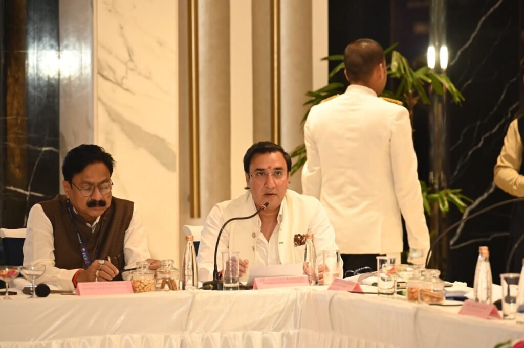 डॉ. संजय कपूर फिर बने यूपी टी-20 लीग के चेयरमैन, पांचवें सीजन में आठ टीमों पर विचार 2 WhatsApp Image 2026 09 30 at 3.46.19 PM