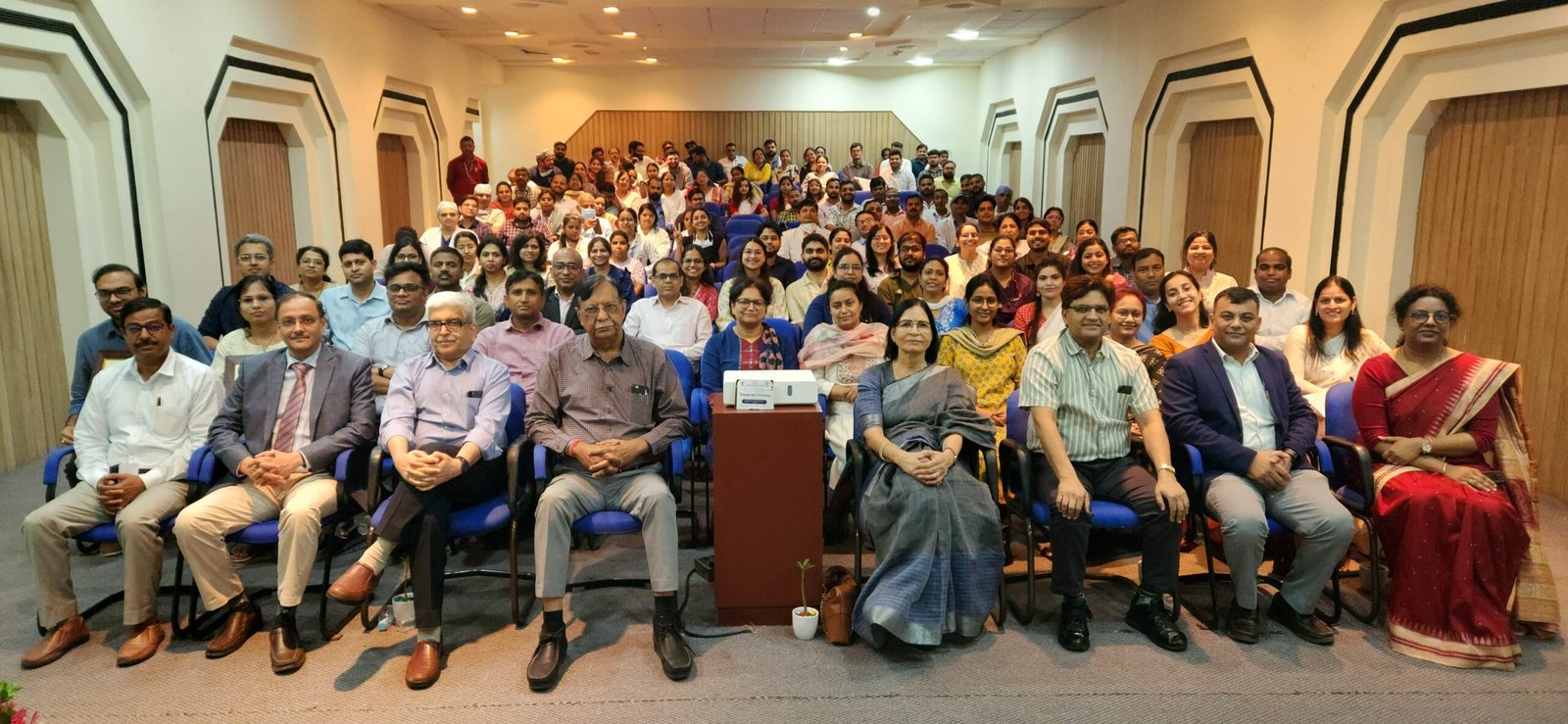SGPGIMS में एनेस्थिसियोलॉजी विभाग का 39वां स्थापना दिवस, 2 ऑपरेशन थिएटरों से शुरू हुआ सफर 50 से अधिक तक पहुंचा 1 WhatsApp Image 2026 10 10 at 4.42.00 PM scaled
