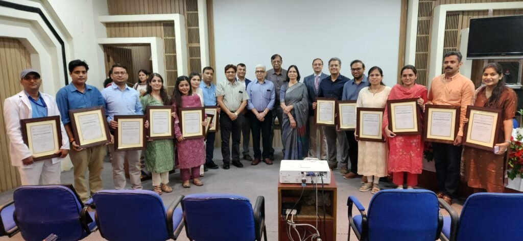 SGPGIMS में एनेस्थिसियोलॉजी विभाग का 39वां स्थापना दिवस, 2 ऑपरेशन थिएटरों से शुरू हुआ सफर 50 से अधिक तक पहुंचा 6 WhatsApp Image 2026 10 10 at 4.42.01 PM