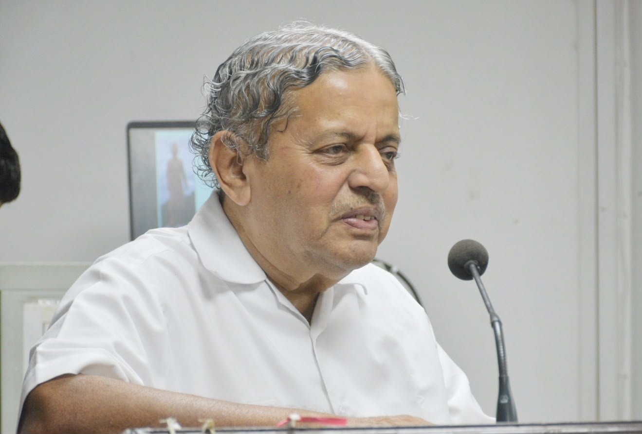 योग से शारीरिक स्वास्थ्य, मानसिक स्थिरता और आत्मिक उन्नति संभव: बीबीएयू में पद्मश्री डॉ. एच.आर. नागेंद्र का विशेष व्याख्यान 1 WhatsApp Image 2026 10 13 at 6.07.13 PM