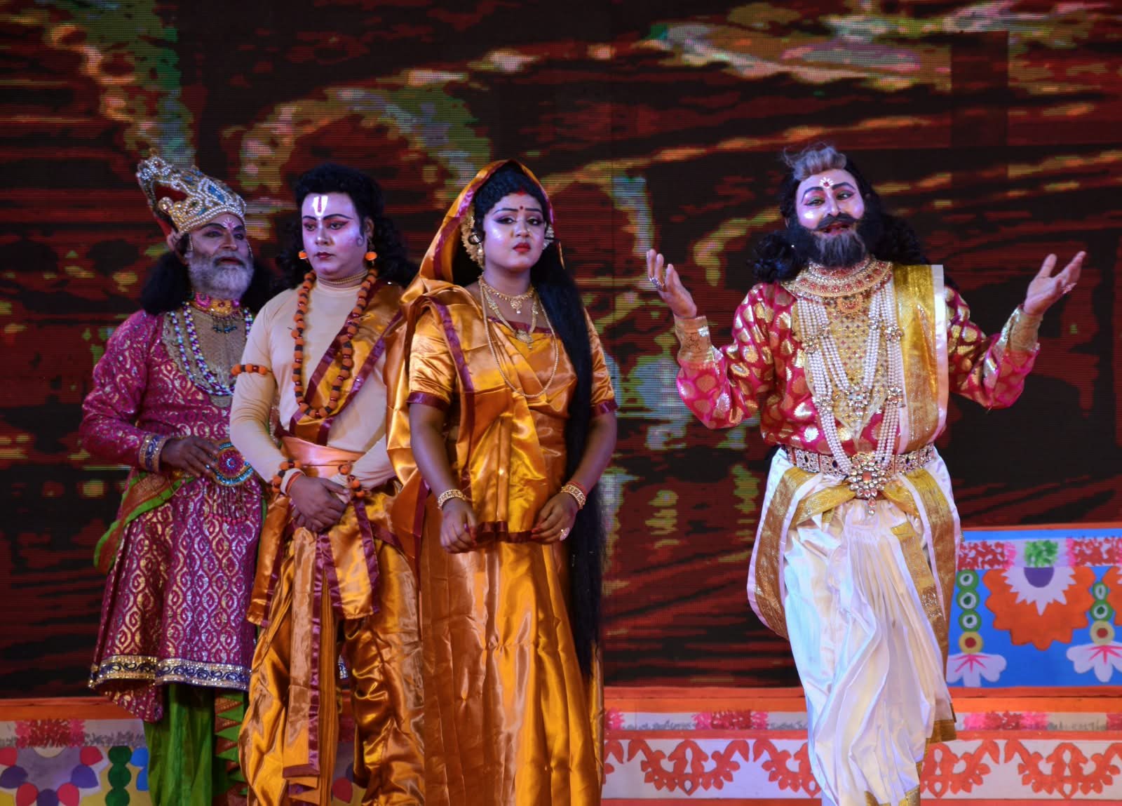 तीनों लोकों के स्वामी श्रीराम ने वंचितों के उद्धार के लिए किया वनवास, केवट संवाद ने मोहा मन 1 WhatsApp Image 2026 10 14 at 9.34.39 PM