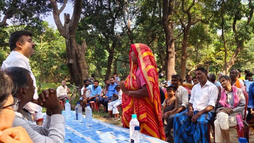 मलिहाबाद के अटौरा गांव में ‘खेत बचाओ अभियान’, 77 किसानों को मिट्टी संरक्षण और वैज्ञानिक खेती की जानकारी 2 WhatsApp Image 2026 10 26 at 5.51.22 PM